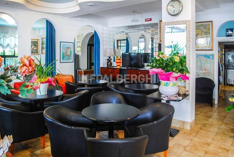 Hotel Barbiani ริมินี ภายนอก รูปภาพ